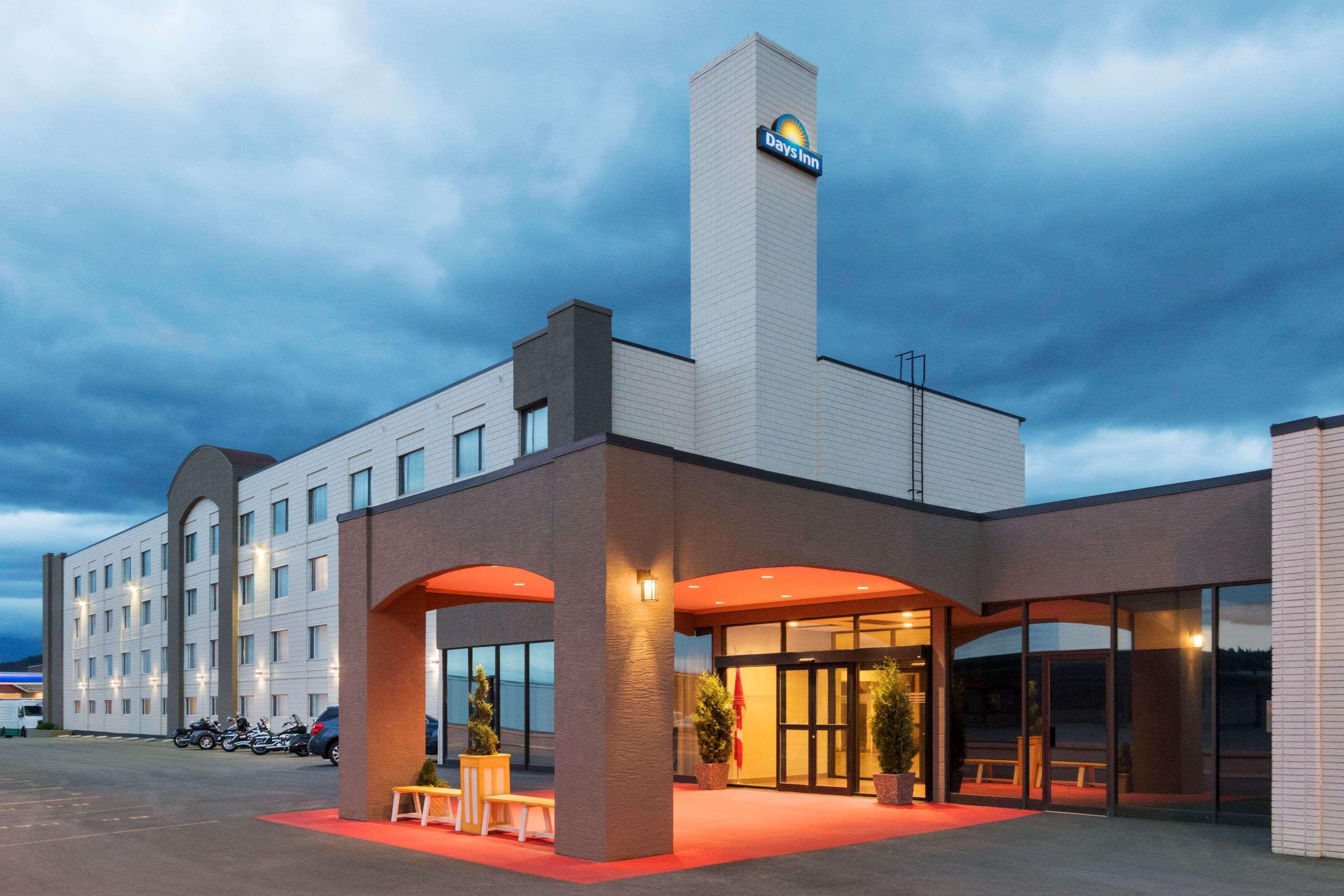 Days Inn By Wyndham Cranbrook Conference Centre Exterior photo
